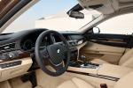BMW 750d xDrive 2012 года